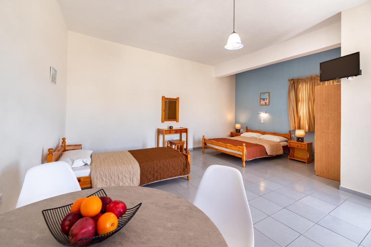 Onar Rooms & Studios Períssa Extérieur photo
