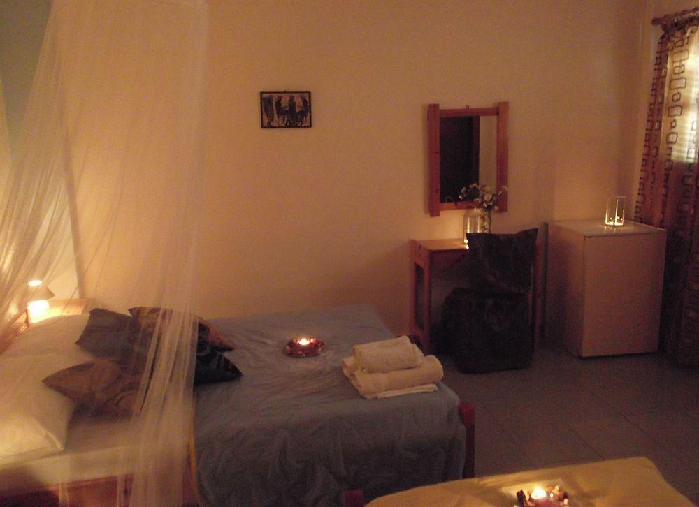 Onar Rooms & Studios Períssa Extérieur photo
