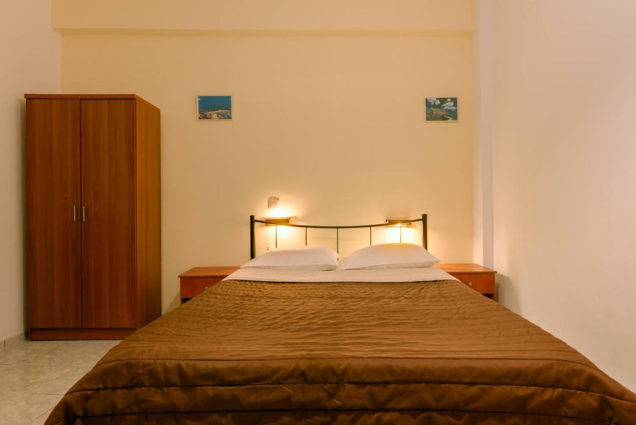 Onar Rooms & Studios Períssa Extérieur photo