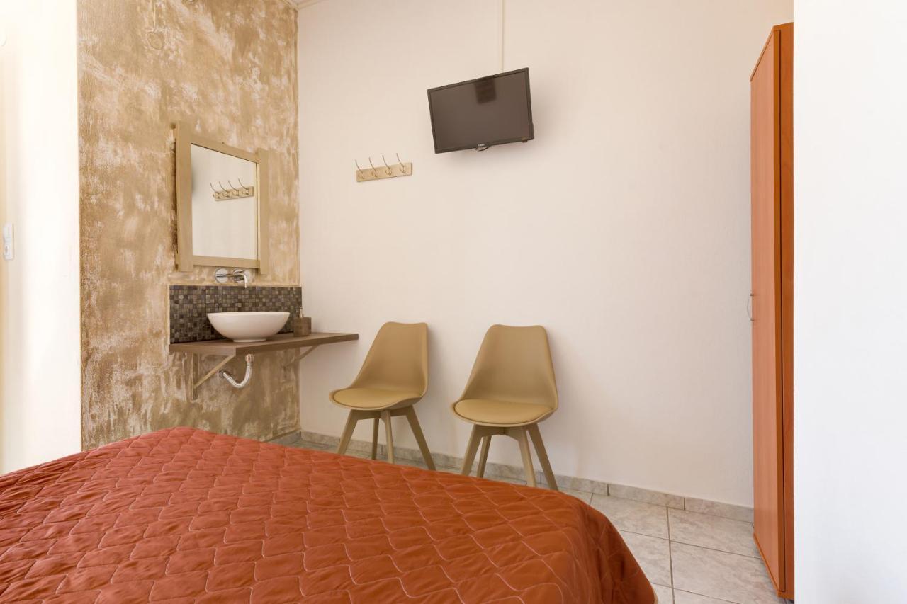 Onar Rooms & Studios Períssa Extérieur photo