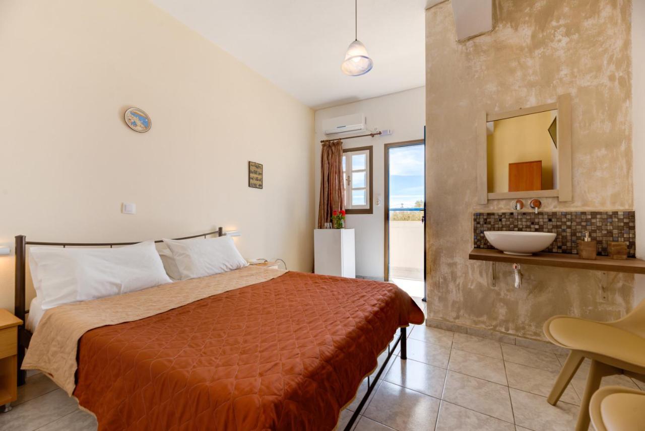 Onar Rooms & Studios Períssa Extérieur photo